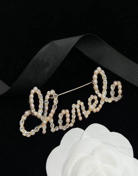10style mixed brand pins luxury designer brooch famous broche women diamond tassel suit dress pin ladies jewelry christmas gifts w6427868, Gray
10style mixed brand pins luxury designer brooch famous broche women diamond tassel suit dress pin ladies jewelry christmas gifts w6427868, Gray
