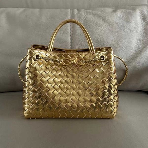 andiamo bag botegas 2023 spring/summer new genuine designer leather women's woven cowhide metal rope buckle handbag large capacity one
andiamo bag botegas 2023 spring/summer new genuine designer leather women's woven cowhide metal rope buckle handbag large capacity one