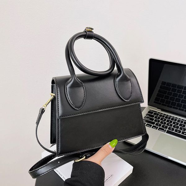 jacq designer bag ladies handbag crossbody handbag fashion shoulder bag clutch with gold logo
jacq designer bag ladies handbag crossbody handbag fashion shoulder bag clutch with gold logo