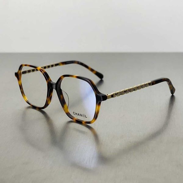 2023 new luxury designer sunglasses family eyeglass 23 women's slim and anti blue can matched with myopia ch3423 hawksbill light luxury, White;black
2023 new luxury designer sunglasses family eyeglass 23 women's slim and anti blue can matched with myopia ch3423 hawksbill light luxury, White;black