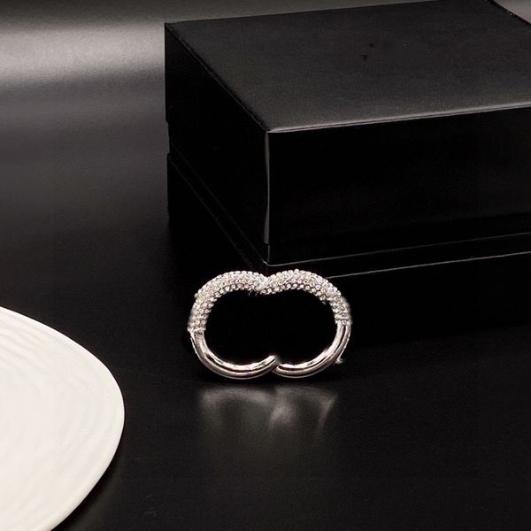 popular luxury brand designer double letter c pins brooches channel women multi colors cape buckle brooch suit pin wedding party jewelry acc, Gray
popular luxury brand designer double letter c pins brooches channel women multi colors cape buckle brooch suit pin wedding party jewelry acc, Gray
