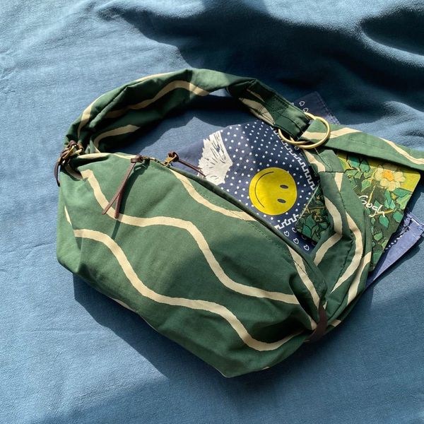 bag parts accessories kapital hirata hohiro style japanese male and female lovers versatile retro trendy green corrugated diagonal shoulder, Black
bag parts accessories kapital hirata hohiro style japanese male and female lovers versatile retro trendy green corrugated diagonal shoulder, Black