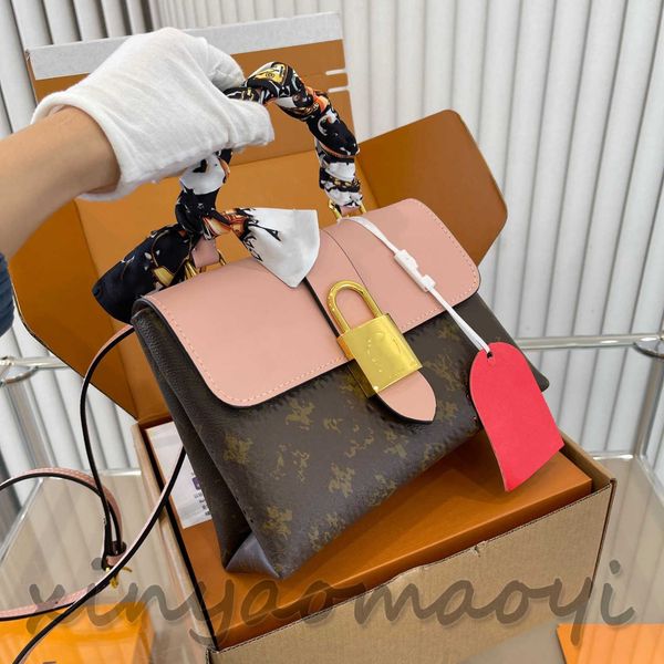 cowhide bag, gold buckle decoration, fashion exquisite designer bag, handbag, underarm bag, shoulder bag, crossbody bag, size: 22*15cm 79507
cowhide bag, gold buckle decoration, fashion exquisite designer bag, handbag, underarm bag, shoulder bag, crossbody bag, size: 22*15cm 79507