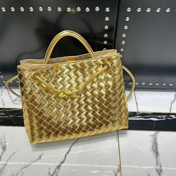 spring designer andiamo bag botegas clothing niche design new metal buckle woven tote one shoulder portable large capacity women's 1 bh
spring designer andiamo bag botegas clothing niche design new metal buckle woven tote one shoulder portable large capacity women's 1 bh