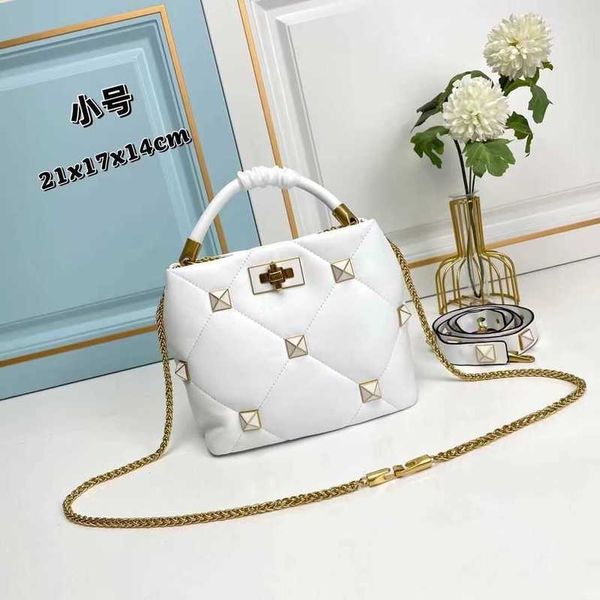 designer diamond women handbag bags plaid luxurys embroidery handheld shoulder crossbody women's chain 8mmc kz6g
designer diamond women handbag bags plaid luxurys embroidery handheld shoulder crossbody women's chain 8mmc kz6g