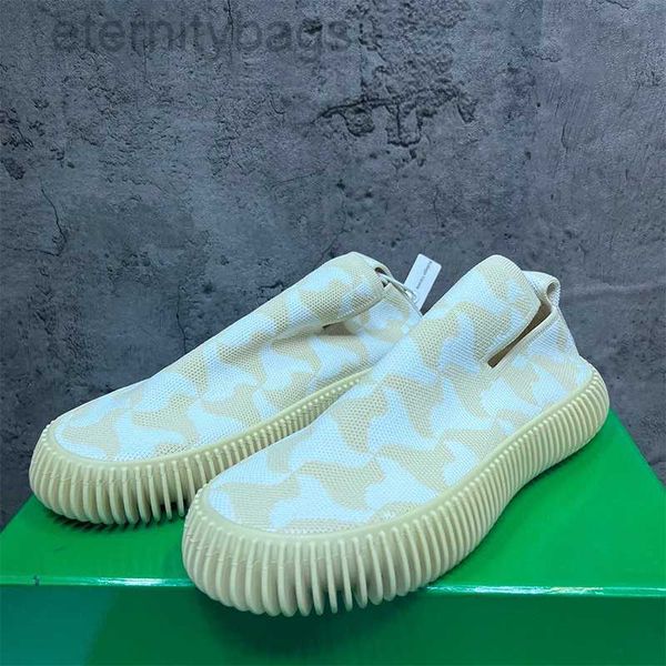 bvity shoes women plus size sport shoes low ripple sneakers shoes men mesh rubber outsole wave triangle tech knit slip-on sneaker with box n, Black
bvity shoes women plus size sport shoes low ripple sneakers shoes men mesh rubber outsole wave triangle tech knit slip-on sneaker with box n, Black