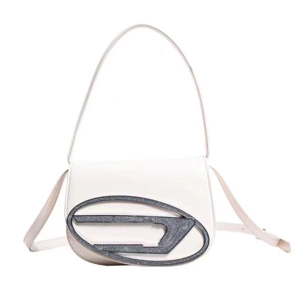 2023 simple network celebrity underarm bag fashion spice girl small american handbag women gift box
2023 simple network celebrity underarm bag fashion spice girl small american handbag women gift box