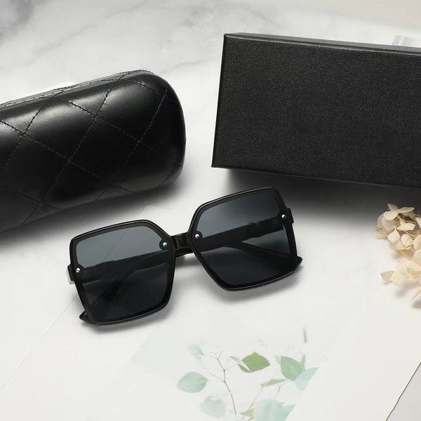 fashion metal square protection eyewear luxury classic designer sunglasses frame vintage style attitude glasses 7 colors available, White;black
fashion metal square protection eyewear luxury classic designer sunglasses frame vintage style attitude glasses 7 colors available, White;black