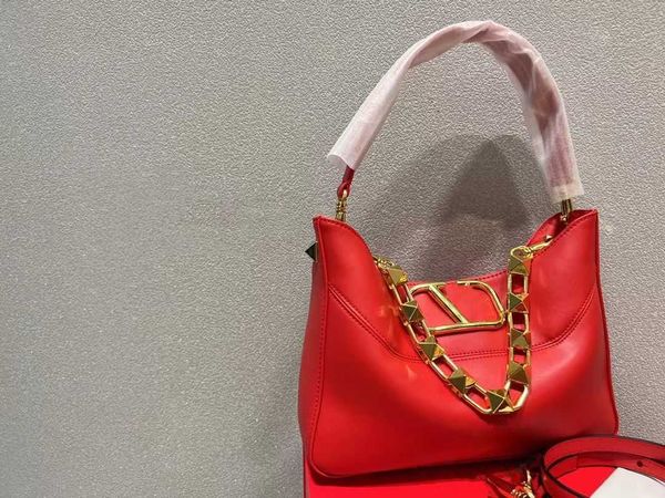 style ladiespunk velatninio tote for rivet designer bag chain bags shopping underarm bucket portable single shoulder messenger bag large crb
style ladiespunk velatninio tote for rivet designer bag chain bags shopping underarm bucket portable single shoulder messenger bag large crb