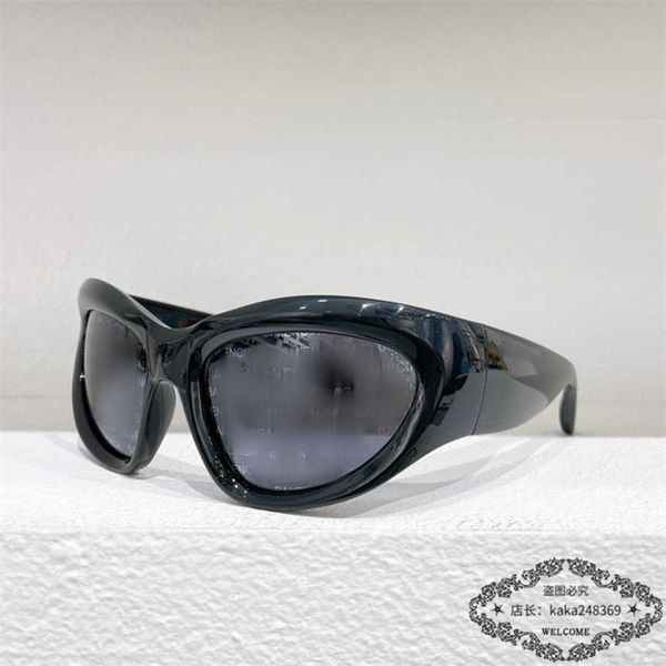 2023 new luxury designer family b's new plate oval sunglasses fashionable men's and women's ins popular online stars same sun, White;black
2023 new luxury designer family b's new plate oval sunglasses fashionable men's and women's ins popular online stars same sun, White;black