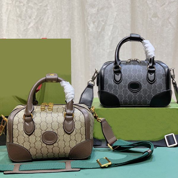 designer handbag luxury crossbody bag genuine leather pillow bag shoulder bag vintage print boston bag classic simple small travel bag for m
designer handbag luxury crossbody bag genuine leather pillow bag shoulder bag vintage print boston bag classic simple small travel bag for m