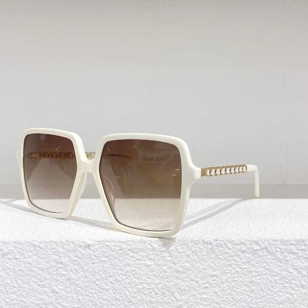 2023 new luxury designer new online celebrity tiktok same style personalized art sunglasses women's versatile fashion sunglasses ch5488, White;black
2023 new luxury designer new online celebrity tiktok same style personalized art sunglasses women's versatile fashion sunglasses ch5488, White;black
