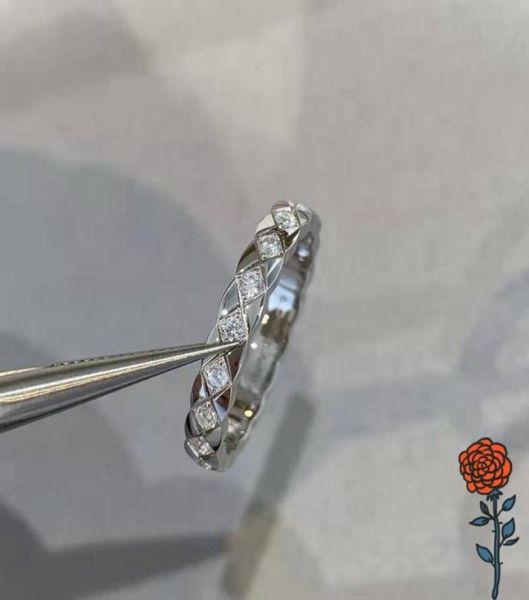highquality titanium steel love ring men and women styles outer plaid diamond pattern small aromatherapy ring packaging gift box784962273, Silver
highquality titanium steel love ring men and women styles outer plaid diamond pattern small aromatherapy ring packaging gift box784962273, Silver