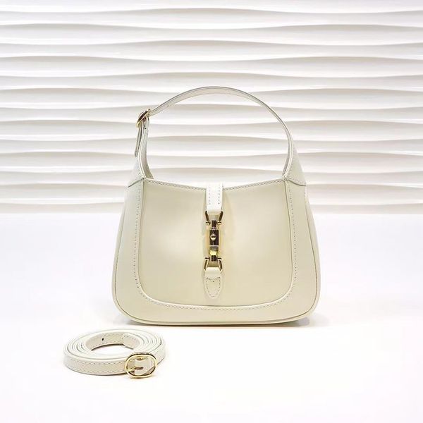 designer bag with metal decorative leather underarm bag ladies handbag luxury shoulder bag essential shopping bag multiple colors available
designer bag with metal decorative leather underarm bag ladies handbag luxury shoulder bag essential shopping bag multiple colors available