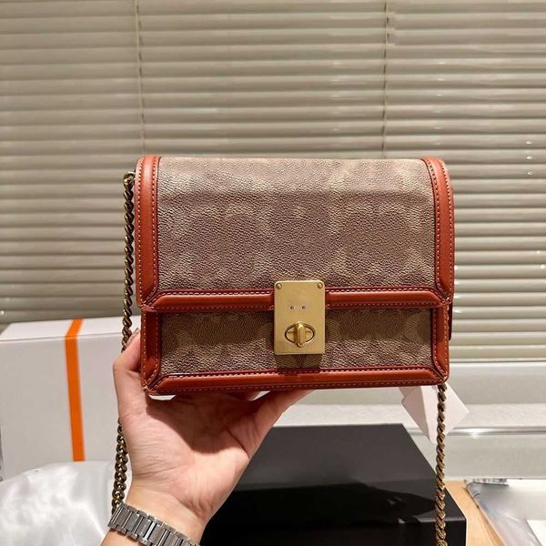 messenger bag men luxury designer shoulder bag women classic color matching square handbag leather cross body bags purse handbags 230801
messenger bag men luxury designer shoulder bag women classic color matching square handbag leather cross body bags purse handbags 230801