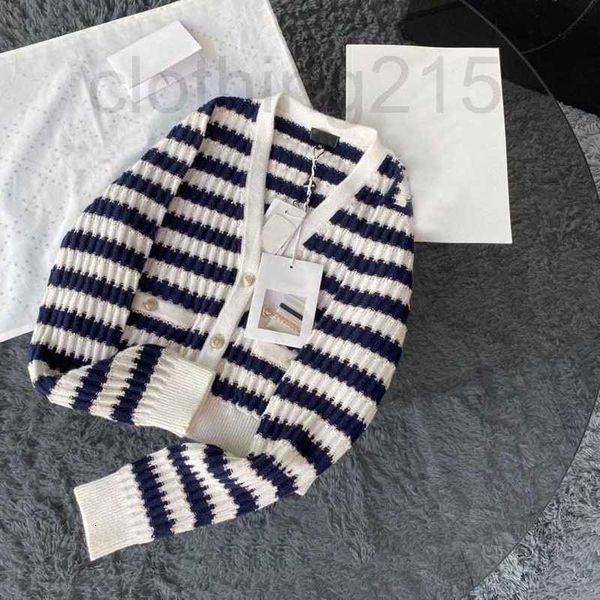 women's knits & tees designer spring and autumn blue black white stripes short knitted cardigan v-neck small fragrant coat female fashi
women's knits & tees designer spring and autumn blue black white stripes short knitted cardigan v-neck small fragrant coat female fashi