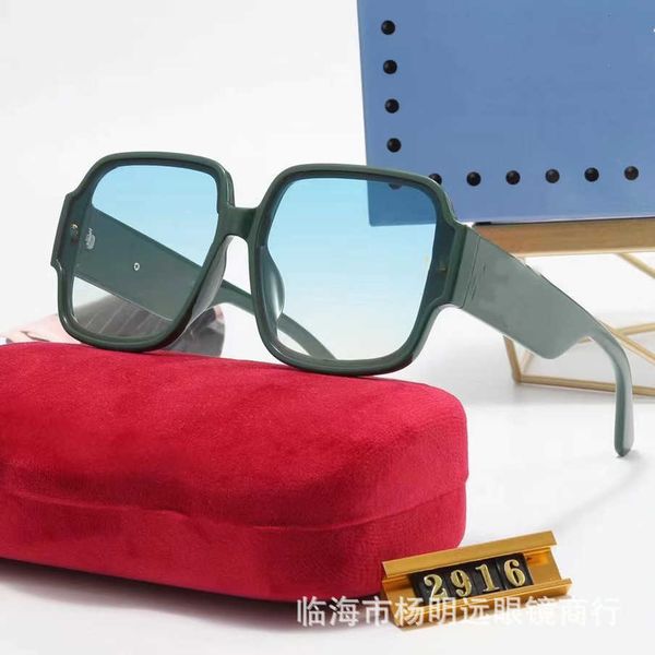 luxury designer sunglasses 2023 new square large frame anti uv polarized for women's fashion letter sunglasses, White;black 
luxury designer sunglasses 2023 new square large frame anti uv polarized for women's fashion letter sunglasses, White;black