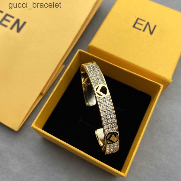 designer bracelets luxury bracelets for women classic brand rose gold bracelets openings with diamonds fashion jewelry new style personalize, Black
designer bracelets luxury bracelets for women classic brand rose gold bracelets openings with diamonds fashion jewelry new style personalize, Black
