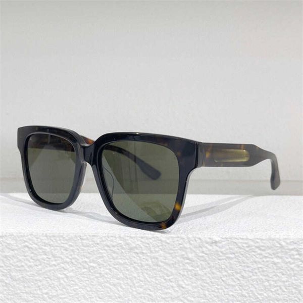 2023 new luxury designer g family box female ins net red same plate sunglasses can matched with gg1168 style 1, White;black
2023 new luxury designer g family box female ins net red same plate sunglasses can matched with gg1168 style 1, White;black