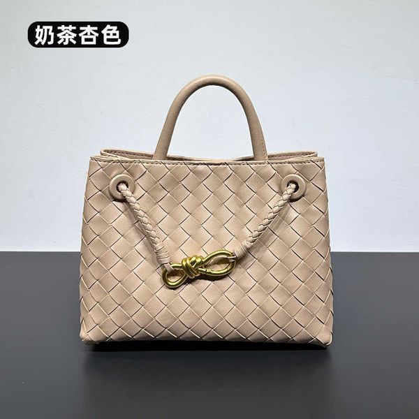 cowhide designer andiamo bag botegas same small design woven handbag metal rope buckle tote one shoulder crossbody women's 2 rj84
cowhide designer andiamo bag botegas same small design woven handbag metal rope buckle tote one shoulder crossbody women's 2 rj84