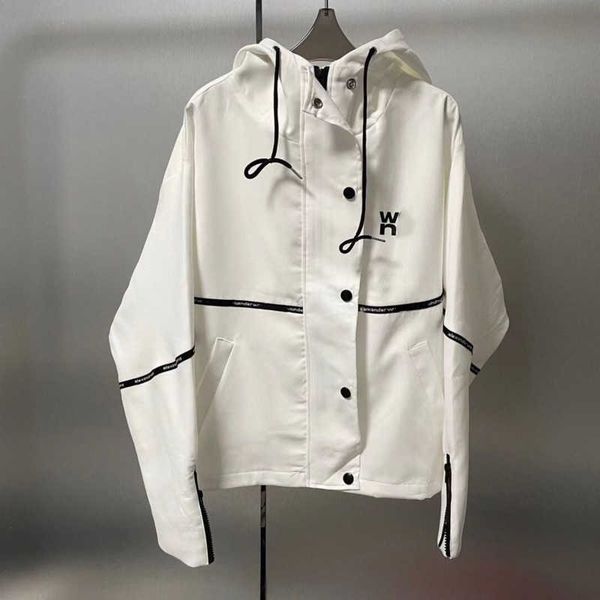 23ss new womens jacket letter printing hooded windbreaker contrast color splicing jackets spring comfortable breathable cardigan coat, Black;brown
23ss new womens jacket letter printing hooded windbreaker contrast color splicing jackets spring comfortable breathable cardigan coat, Black;brown