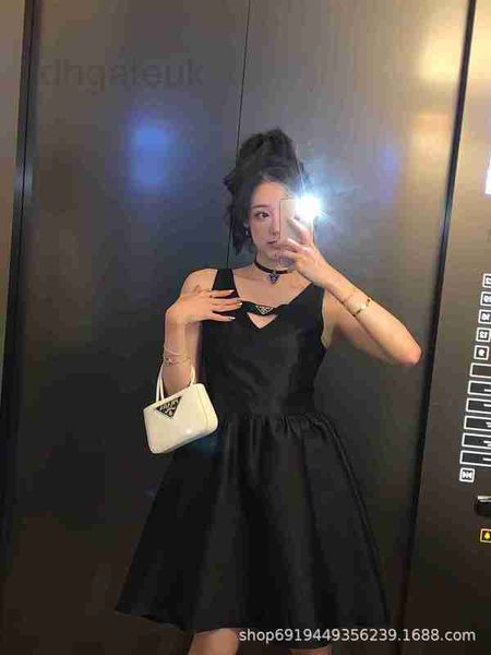 basic & casual dresses designer summer new satin twill inlay triangle decoration design fashionable temperament little black dress 5abj, Black;gray
basic & casual dresses designer summer new satin twill inlay triangle decoration design fashionable temperament little black dress 5abj, Black;gray