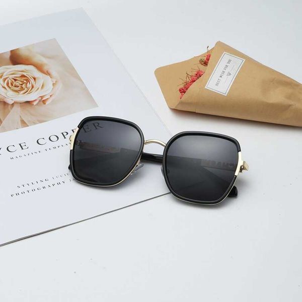 2023 luxury designer sunglasses new polarized sunglasses anti uv radiation women's hd precision film fashion trend, White;black
2023 luxury designer sunglasses new polarized sunglasses anti uv radiation women's hd precision film fashion trend, White;black
