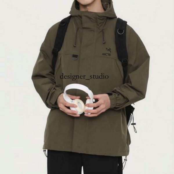 designer arc jacket mens puff windbreak waterproof jackets arcterxy lightweight breathable raincoat puffer softshell hooded outdoor hiking c, Black;brown
designer arc jacket mens puff windbreak waterproof jackets arcterxy lightweight breathable raincoat puffer softshell hooded outdoor hiking c, Black;brown