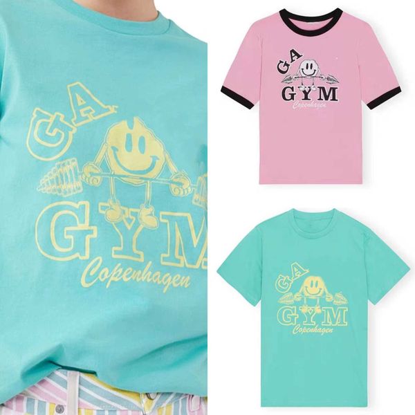 2023 spring/summer new gan letter smiling face print round neck sail cotton pink splice slim fit t-shirt short sleeve versatile, White
2023 spring/summer new gan letter smiling face print round neck sail cotton pink splice slim fit t-shirt short sleeve versatile, White