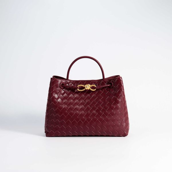 botegas fashion designer 2023 new andiamo woven bag versatile cowhide tote casual one shoulder handheld women's 3 q735
botegas fashion designer 2023 new andiamo woven bag versatile cowhide tote casual one shoulder handheld women's 3 q735