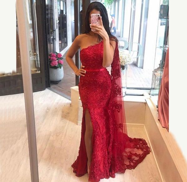 long mermaid mother of the bride dress with cape one shoulder appliques lace floor length side split evening prom wedding par2022967, Black;red
long mermaid mother of the bride dress with cape one shoulder appliques lace floor length side split evening prom wedding par2022967, Black;red