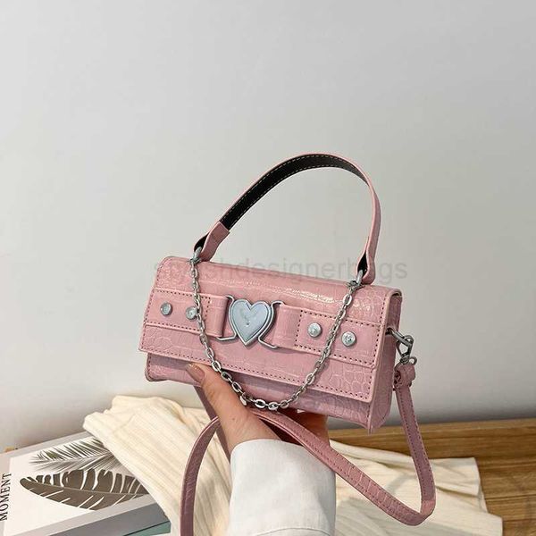 totes fashion crocodile pattern women's shoulder messenger bag chain design women's heart shaped small square bag retro women'
totes fashion crocodile pattern women's shoulder messenger bag chain design women's heart shaped small square bag retro women'