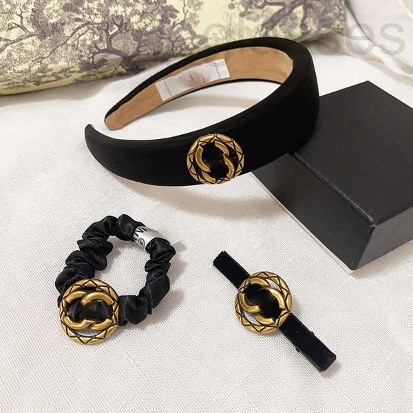 headbands designer french little fragrance c family black set hair ring versatile sponge band velvet duck mouth clip jewelry q67t, Silver
headbands designer french little fragrance c family black set hair ring versatile sponge band velvet duck mouth clip jewelry q67t, Silver
