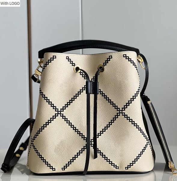 2023 new 9a l bag level replication designer bucket bag 26cm neonoe mm luxury shoulder handbag m45256 wl059, Black
2023 new 9a l bag level replication designer bucket bag 26cm neonoe mm luxury shoulder handbag m45256 wl059, Black