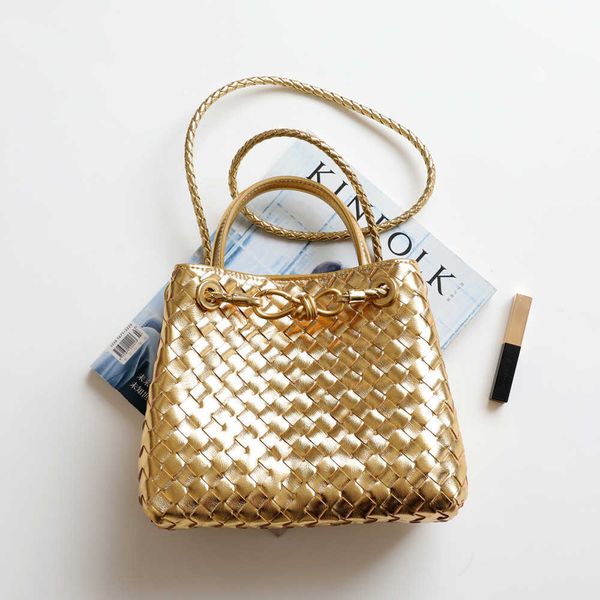 new designer design andiamo bag fashion botegas small metal knot leather woven tote one shoulder handheld high capacity women's 3 ch3a
new designer design andiamo bag fashion botegas small metal knot leather woven tote one shoulder handheld high capacity women's 3 ch3a