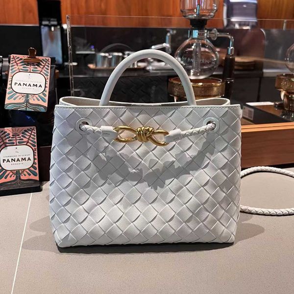 designer bag venetas cowhide woven cabbage basket women's bag shoulder crossbody handheld 8kbq
designer bag venetas cowhide woven cabbage basket women's bag shoulder crossbody handheld 8kbq