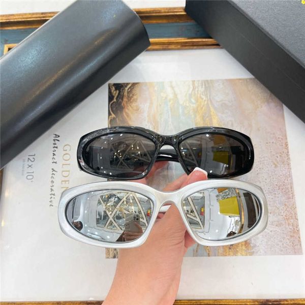 2023 new luxury designer b's future technology concave trendy men's net red sunglasses of the same style women bb0157, White;black
2023 new luxury designer b's future technology concave trendy men's net red sunglasses of the same style women bb0157, White;black