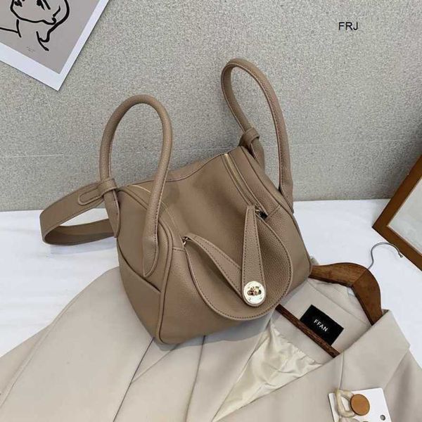 lindys bags bags 2023 new versatile mother bag cowhide doctor lady one shoulder portable pillow medicine 9mmv frj
lindys bags bags 2023 new versatile mother bag cowhide doctor lady one shoulder portable pillow medicine 9mmv frj