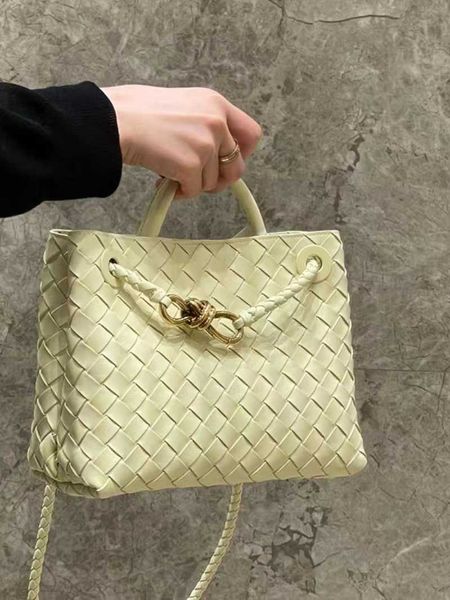 designer bag venetas woven handbag metal rope buckle tote bag shoulder portable cross body female bag 13tp
designer bag venetas woven handbag metal rope buckle tote bag shoulder portable cross body female bag 13tp