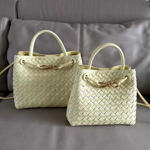 andiamo bag botegas 2023 new genuine leather designer women's fashion handwoven handheld one shoulder diagonal straddle 2 6fzn
andiamo bag botegas 2023 new genuine leather designer women's fashion handwoven handheld one shoulder diagonal straddle 2 6fzn
