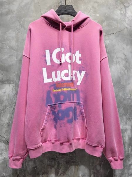 mens hoodies sweatshirts oversized fw pink lucky hoodie men women 1 red vetements hoody vintage pullovers wash vtm long sleeve 230731, Black
mens hoodies sweatshirts oversized fw pink lucky hoodie men women 1 red vetements hoody vintage pullovers wash vtm long sleeve 230731, Black