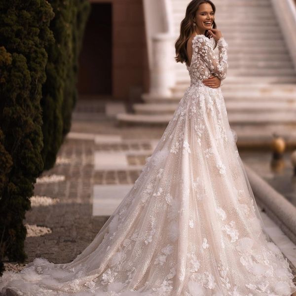 champagne a-line shiny beach wedding dresses 2023 long sleeve illusion bride dress gorgeous appliques romantic bridal gowns, White
champagne a-line shiny beach wedding dresses 2023 long sleeve illusion bride dress gorgeous appliques romantic bridal gowns, White