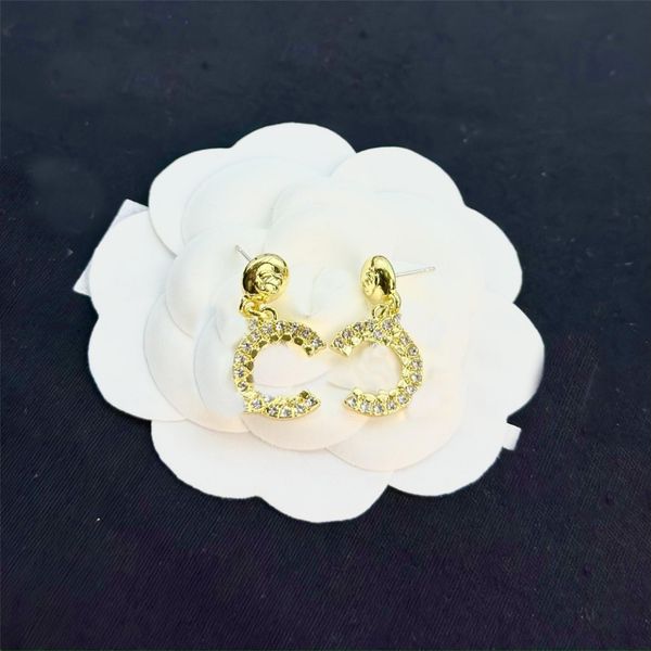 18k gold plated dangle stud fashion womens geometric brand desigenr letter earrings crystal rhinestone pearl wedding jewelry gifts, Silver
18k gold plated dangle stud fashion womens geometric brand desigenr letter earrings crystal rhinestone pearl wedding jewelry gifts, Silver