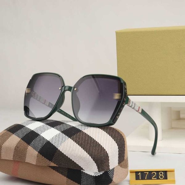 luxury designer sunglasses 2023 new bajia fashion letter border gradient frame sunglasses 8271, White;black
luxury designer sunglasses 2023 new bajia fashion letter border gradient frame sunglasses 8271, White;black