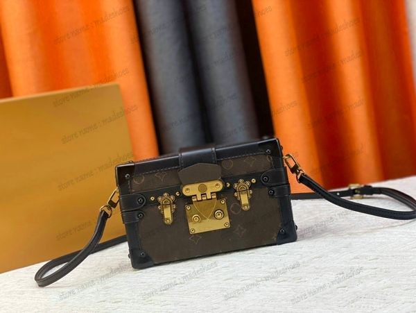 2023 early spring petite malle handbag made of classic monograms canvas fabric with detachable shoulder straps and classic s-shaped buckle c
2023 early spring petite malle handbag made of classic monograms canvas fabric with detachable shoulder straps and classic s-shaped buckle c