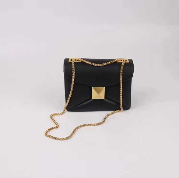 chain cowhide ladiesdouble velatninio v for designer square layer light bags luxury headband texture envelope small crossbody single shoulde
chain cowhide ladiesdouble velatninio v for designer square layer light bags luxury headband texture envelope small crossbody single shoulde