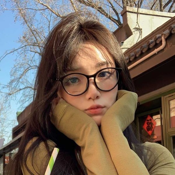 2023 new luxury designer sunglasses family glasses fashion female flat mirror myopia degree 3412 black frame plain square round large face s, White;black
2023 new luxury designer sunglasses family glasses fashion female flat mirror myopia degree 3412 black frame plain square round large face s, White;black