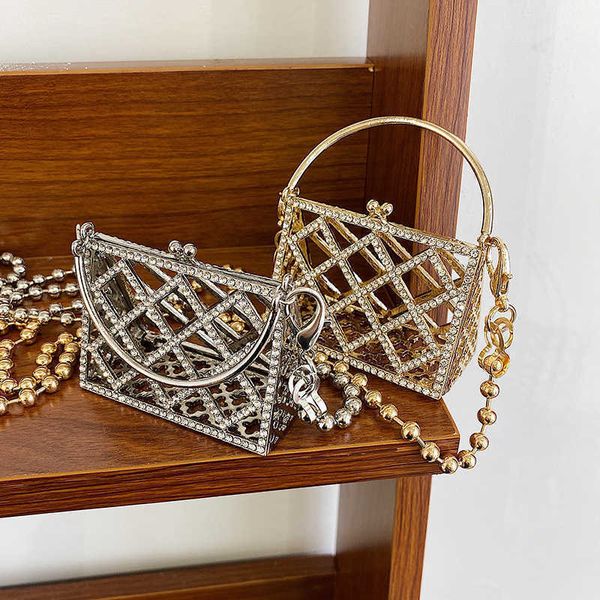 mini drilling evening bag metal beaded chain shoulder bag crossbody bag hollowed out personalized women's bag 0804
mini drilling evening bag metal beaded chain shoulder bag crossbody bag hollowed out personalized women's bag 0804