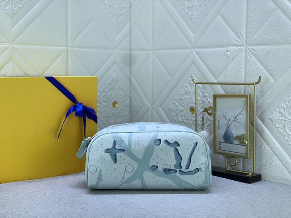 damier toiletry bags dopp kit m82337 m47528 travel practical zipped wide opening monograms aquagarden canvas clutch designers womens handbag
damier toiletry bags dopp kit m82337 m47528 travel practical zipped wide opening monograms aquagarden canvas clutch designers womens handbag