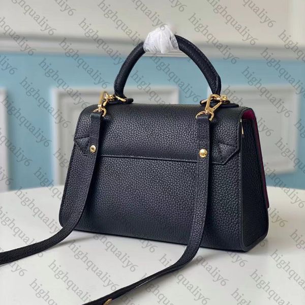 ll10a mirror quality designer shoulder bag crossbody bag leather tote bag exquisite packaging gift bag
ll10a mirror quality designer shoulder bag crossbody bag leather tote bag exquisite packaging gift bag